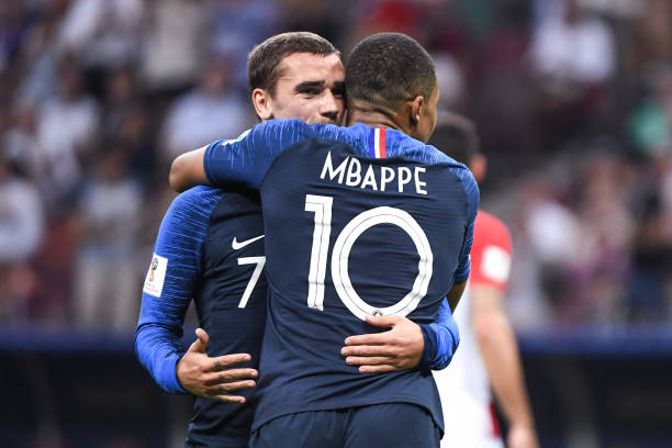 雷斯在下半 雷斯在下半