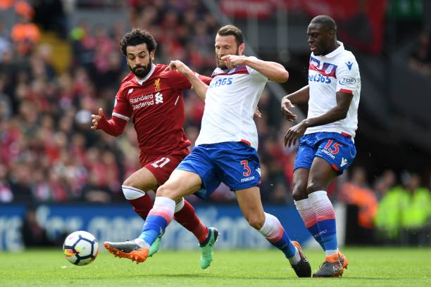 球迷们亲切 球迷们亲切