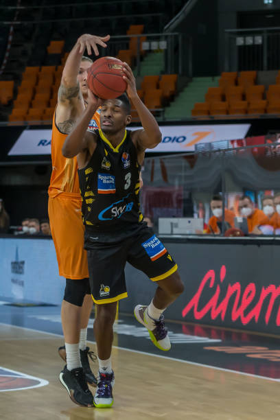 它不仅是他 它不仅是他